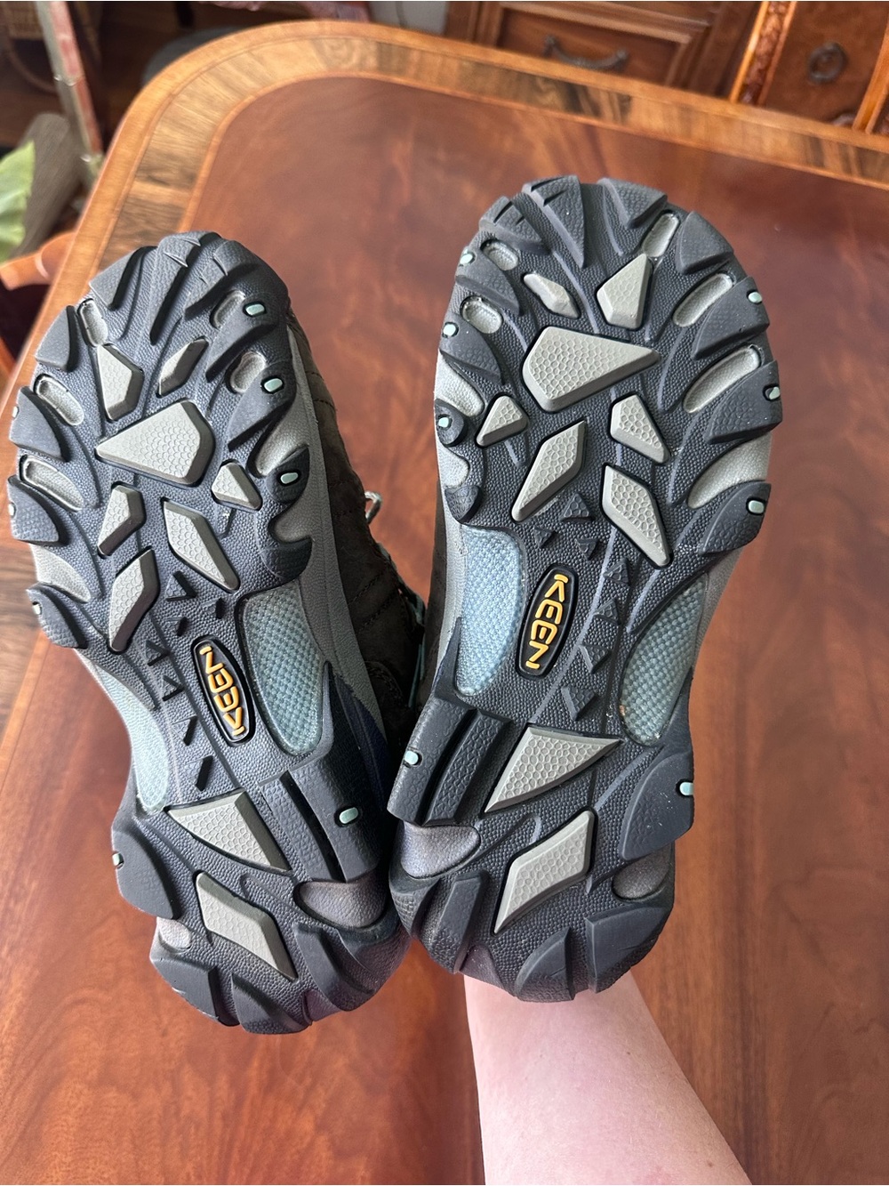 KEEN Women's Targhee II hiking shoes size 8.5 olive/blue - Picture 7 of 8